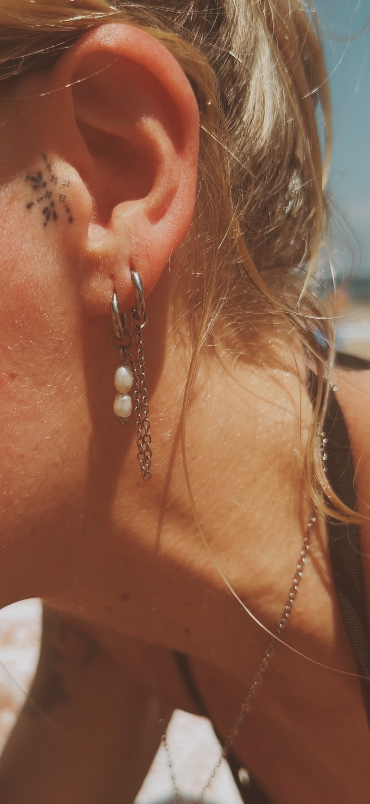 Double Pearl Earring